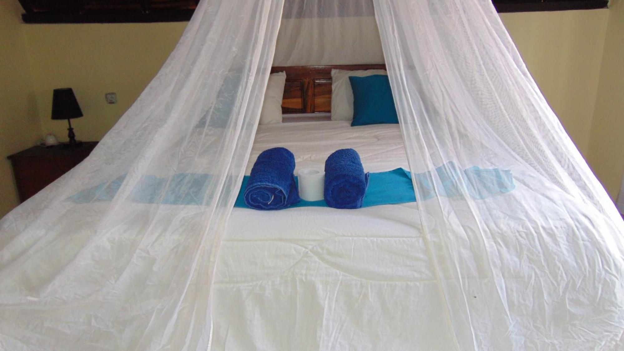 Sister Bungalow Hotel Gili Air Bagian luar foto